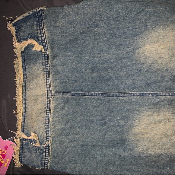 ❤ Strike A Pose Vintage Denim Maxi Skirt ❤ - Picture 5 of 5